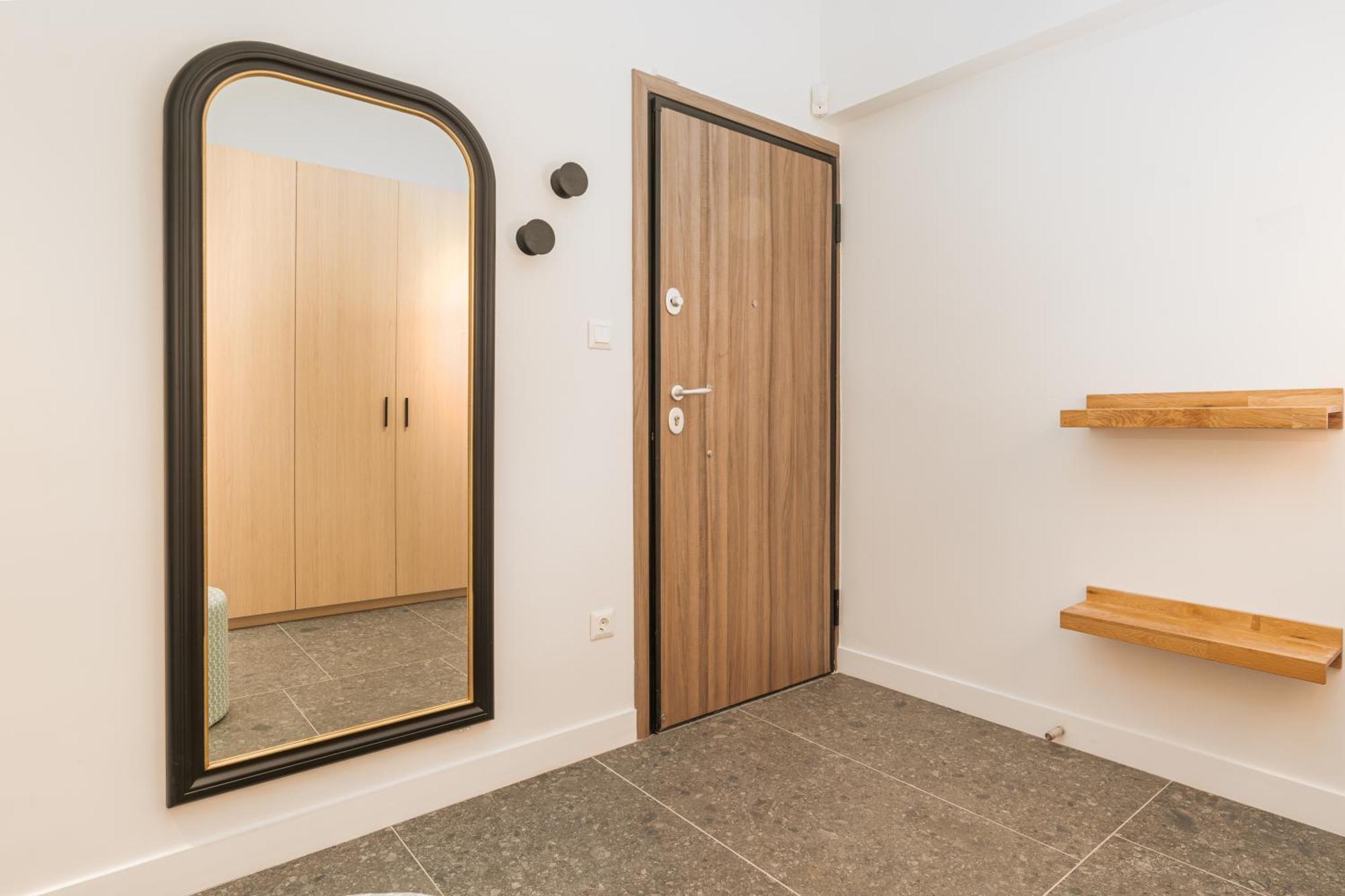 Modern And Cozy With Elegant Decor Apartament Pireu